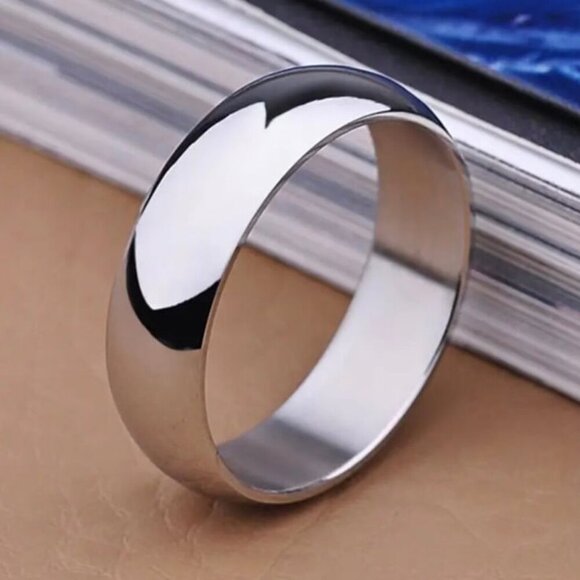 Silver Tungsten Ring Size 10 - Picture 2 of 3